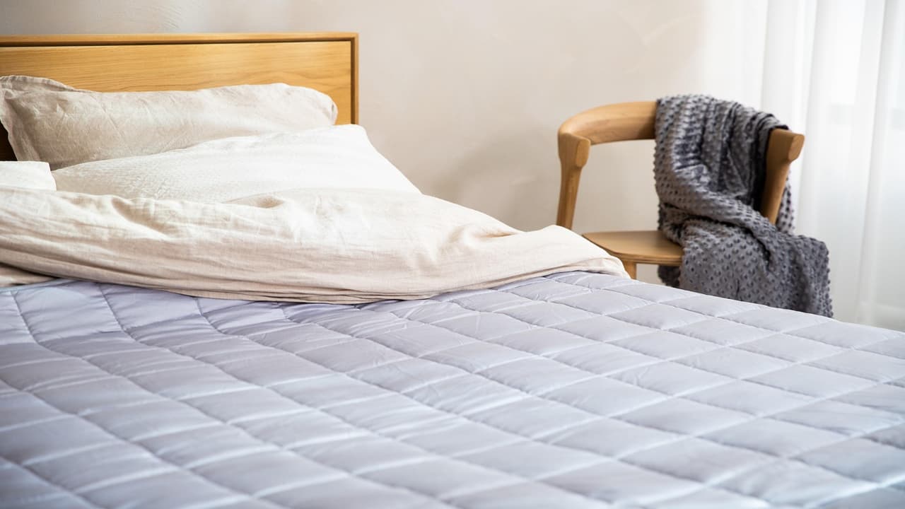 Bed Topper vs Protector: Which One Do You Really Need?